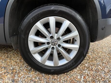 Volkswagen Tiguan 2.0 TDI BlueMotion Tech Match DSG 4WD Euro 5 (s/s) 5dr 13