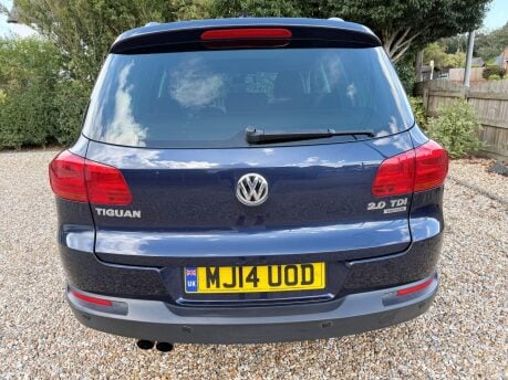 Volkswagen Tiguan 2.0 TDI BlueMotion Tech Match DSG 4WD Euro 5 (s/s) 5dr 11