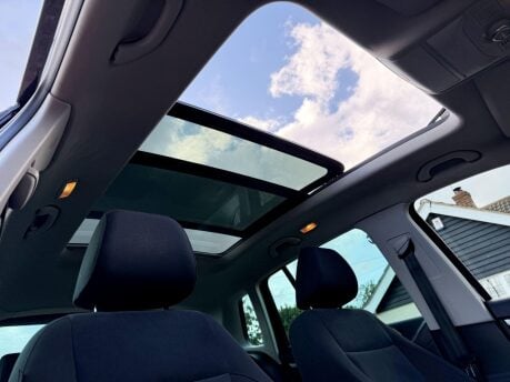 Volkswagen Tiguan 2.0 TDI BlueMotion Tech Match DSG 4WD Euro 5 (s/s) 5dr 3