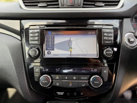 Nissan Qashqai 1.5 dCi n-tec+ 2WD Euro 5 (s/s) 5dr 13