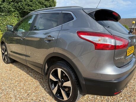 Nissan Qashqai 1.5 dCi n-tec+ 2WD Euro 5 (s/s) 5dr 11