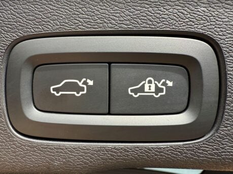 Volvo XC60 2.0 D5 PowerPulse Inscription Pro Auto AWD Euro 6 (s/s) 5dr 20