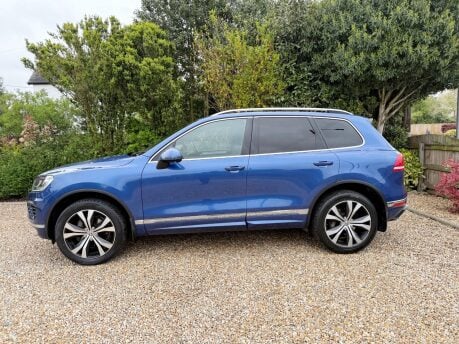 Volkswagen Touareg 3.0 TDI V6 BlueMotion Tech R-Line Tiptronic 4WD Euro 6 (s/s) 5dr 5