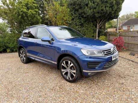 Volkswagen Touareg 3.0 TDI V6 BlueMotion Tech R-Line Tiptronic 4WD Euro 6 (s/s) 5dr 4