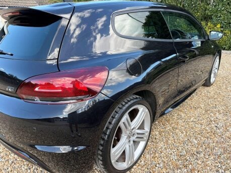 Volkswagen Scirocco 2.0 TDI R-Line DSG Euro 5 3dr (Leather, Nav) 9