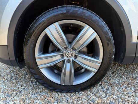 Volkswagen Tiguan 2.0 TDI BlueMotion Tech SEL 4Motion Euro 6 (s/s) 5dr 14