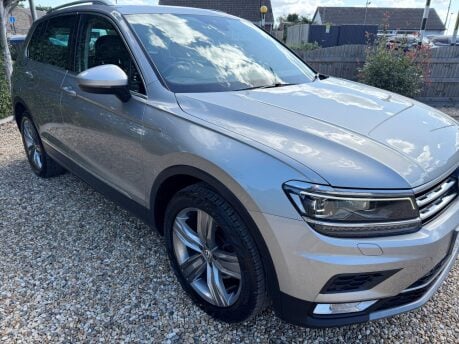 Volkswagen Tiguan 2.0 TDI BlueMotion Tech SEL 4Motion Euro 6 (s/s) 5dr 9