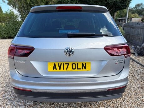 Volkswagen Tiguan 2.0 TDI BlueMotion Tech SEL 4Motion Euro 6 (s/s) 5dr 11