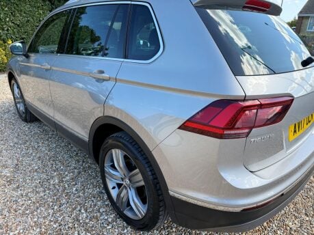 Volkswagen Tiguan 2.0 TDI BlueMotion Tech SEL 4Motion Euro 6 (s/s) 5dr 12