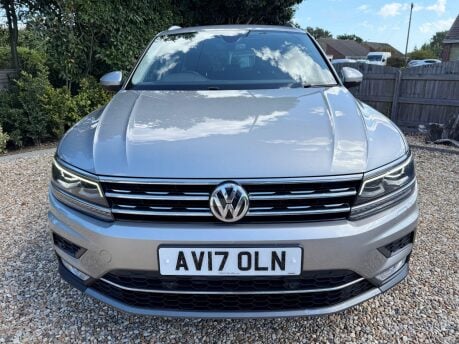 Volkswagen Tiguan 2.0 TDI BlueMotion Tech SEL 4Motion Euro 6 (s/s) 5dr 8