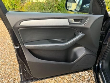 Audi Q5 2.0 TFSI S line Plus Tiptronic quattro Euro 6 (s/s) 5dr 33