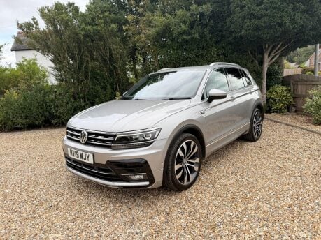 Volkswagen Tiguan 2.0 TDI R-Line Tech 4Motion Euro 6 (s/s) 5dr 1