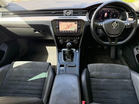 Volkswagen Passat 2.0 TDI GT Euro 6 (s/s) 5dr 17
