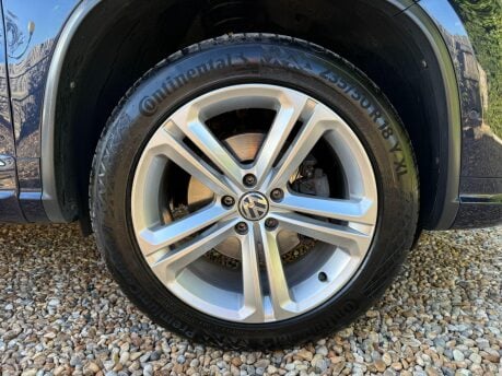 Volkswagen Tiguan 2.0 TDI BlueMotion Tech R-Line Edition DSG 4WD Euro 6 (s/s) 5dr 14