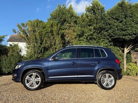 Volkswagen Tiguan 2.0 TDI BlueMotion Tech R-Line Edition DSG 4WD Euro 6 (s/s) 5dr 4