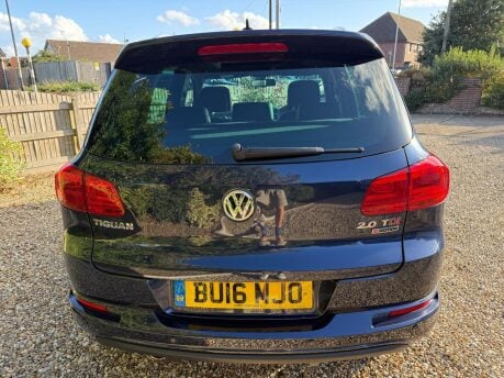 Volkswagen Tiguan 2.0 TDI BlueMotion Tech R-Line Edition DSG 4WD Euro 6 (s/s) 5dr 10