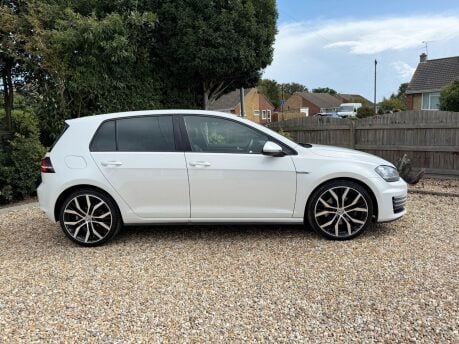 Volkswagen Golf 2.0 TDI BlueMotion Tech GTD DSG Euro 6 (s/s) 5dr 4