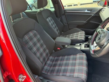 Volkswagen Golf 2.0 TSI GTI Euro 6 (s/s) 5dr 22