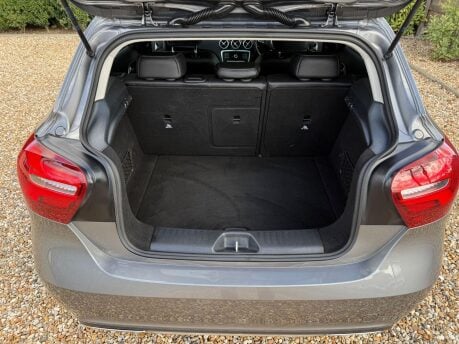 Mercedes-Benz A Class 2.1 A200d Sport (Premium) 7G-DCT Euro 6 (s/s) 5dr 19