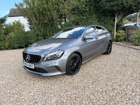 Mercedes-Benz A Class 2.1 A200d Sport (Premium) 7G-DCT Euro 6 (s/s) 5dr