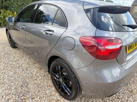 Mercedes-Benz A Class 2.1 A200d Sport (Premium) 7G-DCT Euro 6 (s/s) 5dr 10