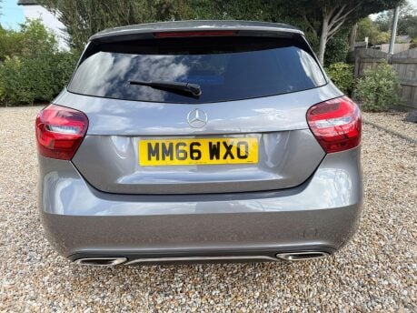 Mercedes-Benz A Class 2.1 A200d Sport (Premium) 7G-DCT Euro 6 (s/s) 5dr 9