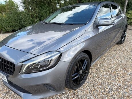 Mercedes-Benz A Class 2.1 A200d Sport (Premium) 7G-DCT Euro 6 (s/s) 5dr 5