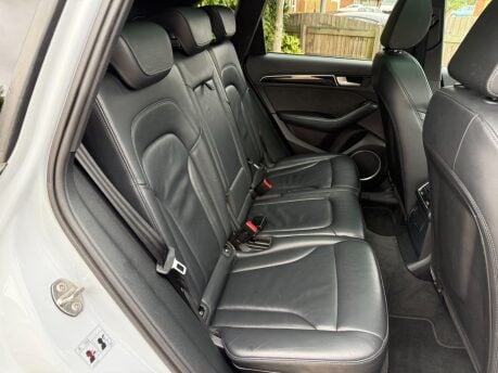 Audi Q5 2.0 TDI S line Plus Special Edition S Tronic quattro Euro 6 (s/s) 5dr 24