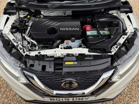 Nissan Qashqai 1.5 dCi Tekna Euro 6 (s/s) 5dr 12