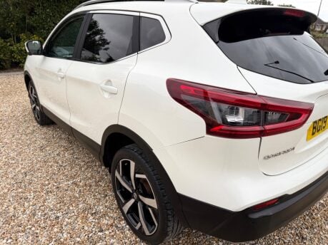 Nissan Qashqai 1.5 dCi Tekna Euro 6 (s/s) 5dr 9