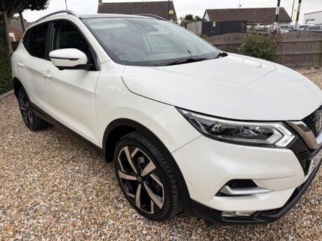 Nissan Qashqai 1.5 dCi Tekna Euro 6 (s/s) 5dr 8