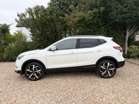 Nissan Qashqai 1.5 dCi Tekna Euro 6 (s/s) 5dr 4