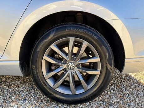Volkswagen Passat 2.0 TDI SE Business Euro 6 (s/s) 5dr 11