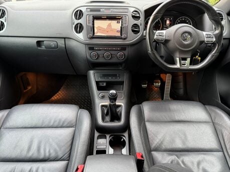 Volkswagen Tiguan 2.0 TDI BlueMotion Tech R-Line Edition 4WD Euro 6 (s/s) 5dr 15