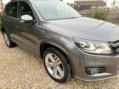 Volkswagen Tiguan 2.0 TDI BlueMotion Tech R-Line Edition 4WD Euro 6 (s/s) 5dr 7