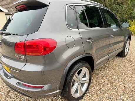 Volkswagen Tiguan 2.0 TDI BlueMotion Tech R-Line Edition 4WD Euro 6 (s/s) 5dr 8