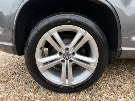 Volkswagen Tiguan 2.0 TDI BlueMotion Tech R-Line Edition 4WD Euro 6 (s/s) 5dr 14