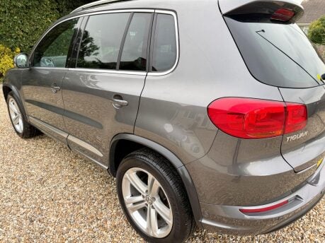 Volkswagen Tiguan 2.0 TDI BlueMotion Tech R-Line Edition 4WD Euro 6 (s/s) 5dr 10