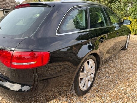 Audi A4 2.0 TDI Technik Euro 5 (s/s) 5dr 10
