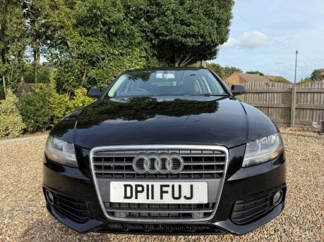 Audi A4 2.0 TDI Technik Euro 5 (s/s) 5dr 8
