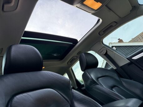 Audi A4 2.0 TDI Technik Euro 5 (s/s) 5dr 3