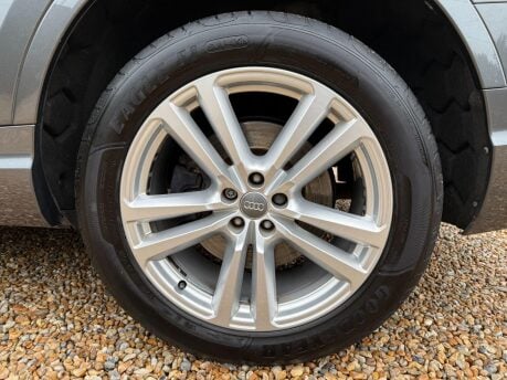 Audi Q7 3.0 TDI V6 S line Tiptronic quattro Euro 6 (s/s) 5dr 11