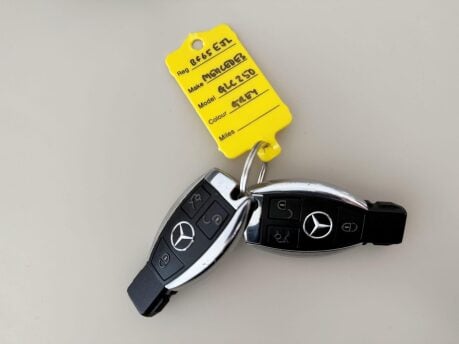 Mercedes-Benz GLC 2.1 GLC250d AMG Line (Premium Plus) G-Tronic 4MATIC Euro 6 (s/s) 5dr 27