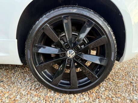 Volkswagen Scirocco 2.0 TDI BlueMotion Tech R-Line DSG Euro 6 (s/s) 3dr 13