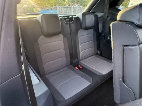 Volkswagen Tiguan Allspace 2.0 TDI R-Line Euro 6 (s/s) 5dr 29