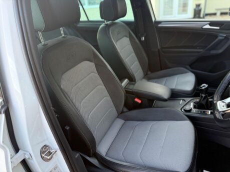 Volkswagen Tiguan 2.0 TDI R-Line Tech SUV 5dr Diesel Manual Euro 6 (s/s) (150 ps) 26