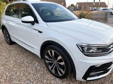 Volkswagen Tiguan 2.0 TDI R-Line Tech SUV 5dr Diesel Manual Euro 6 (s/s) (150 ps) 9