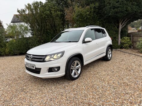Volkswagen Tiguan 2.0 TDI BlueMotion Tech R-Line DSG 4WD Euro 5 (s/s) 5dr