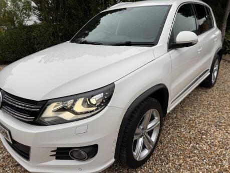 Volkswagen Tiguan 2.0 TDI BlueMotion Tech R-Line DSG 4WD Euro 5 (s/s) 5dr 5