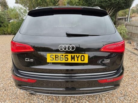 Audi Q5 2.0 TDI S line Plus S Tronic quattro Euro 6 (s/s) 5dr 9
